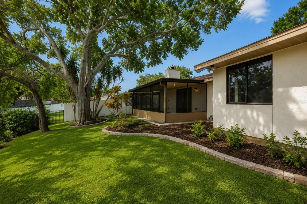 627 TIMBER BAY CIRCLE W Oldsmar, FL 34677