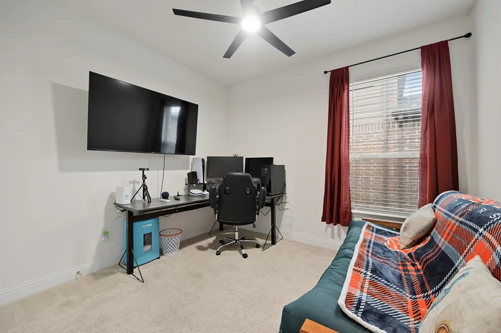 2520 Walker Avenue Aubrey, TX 76227