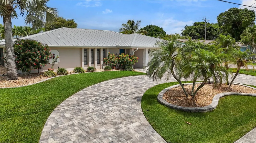 5215 PELICAN BOULEVARD Cape Coral, FL 33914