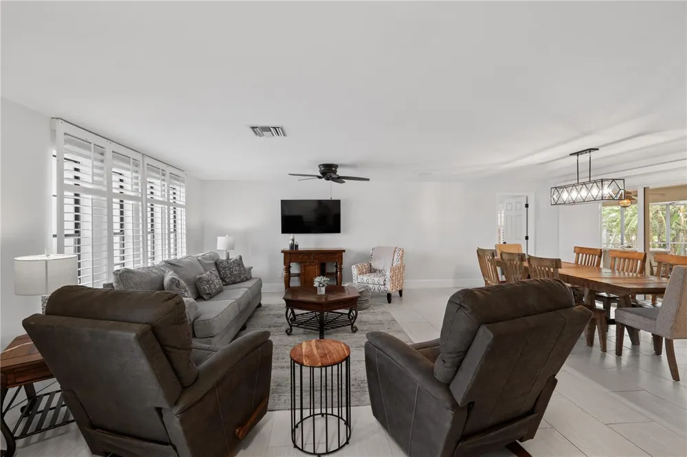 5215 PELICAN BOULEVARD Cape Coral, FL 33914