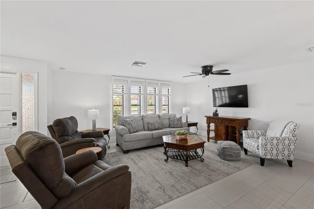5215 PELICAN BOULEVARD Cape Coral, FL 33914