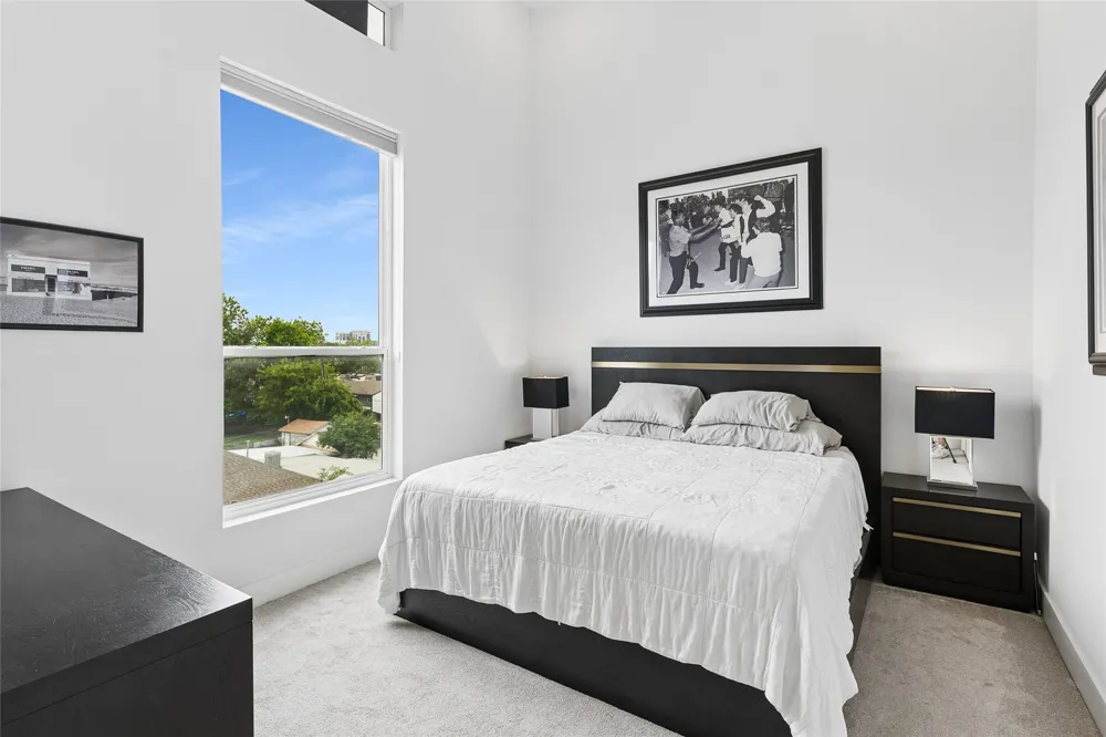2611 Hondo Avenue #101 Dallas, TX 75219