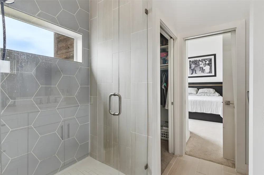 2611 Hondo Avenue #101 Dallas, TX 75219