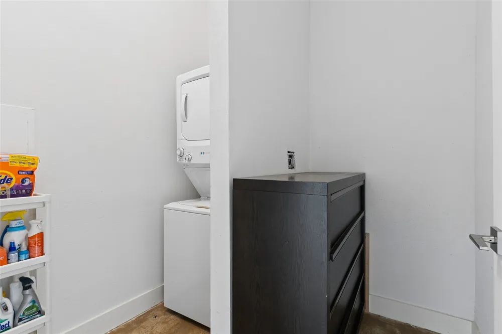 2611 Hondo Avenue #101 Dallas, TX 75219