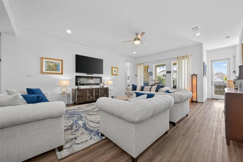 6014 Henry Hamlet Drive Conroe, TX 77304