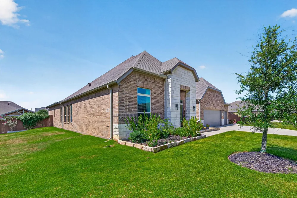 6014 Henry Hamlet Drive Conroe, TX 77304