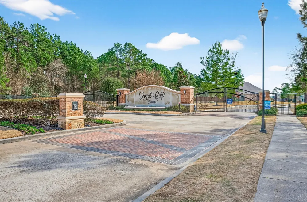 6014 Henry Hamlet Drive Conroe, TX 77304