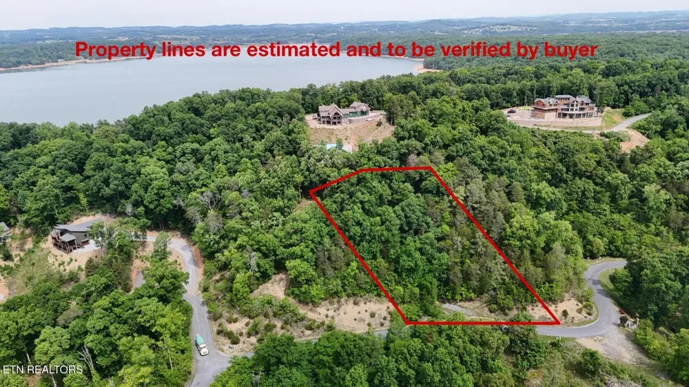 79 Stone Bridge Drive Dandridge, TN 37725