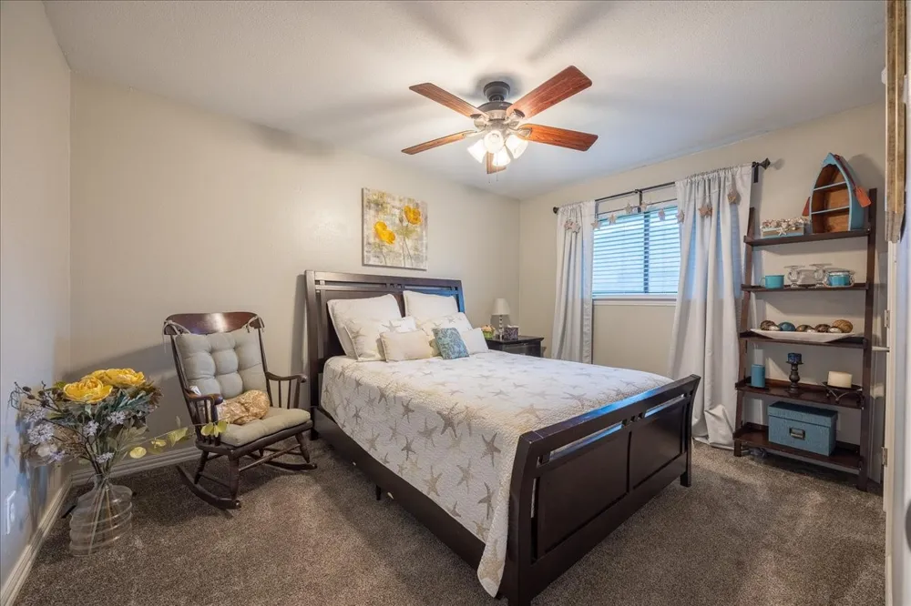 2223 Valley Mill Carrollton, TX 75006