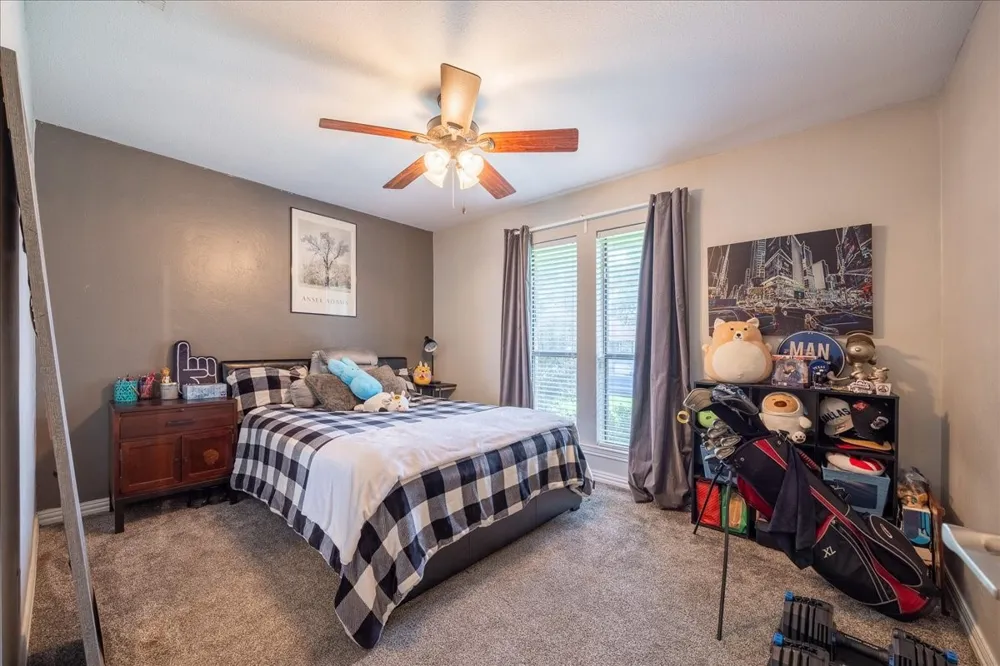 2223 Valley Mill Carrollton, TX 75006