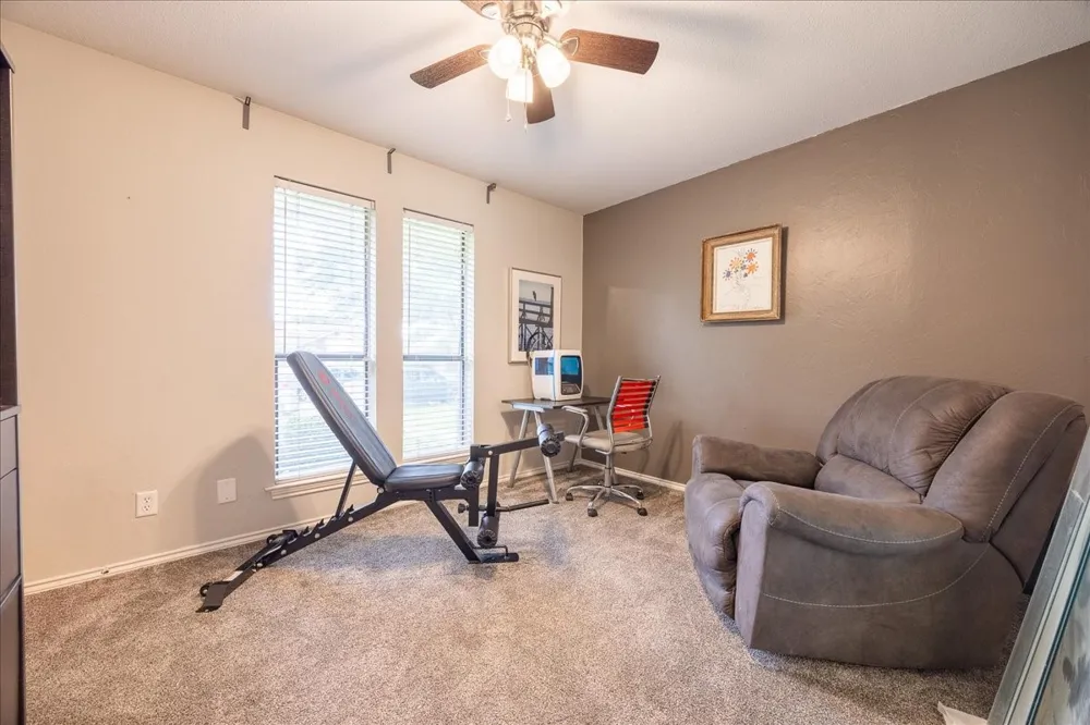 2223 Valley Mill Carrollton, TX 75006