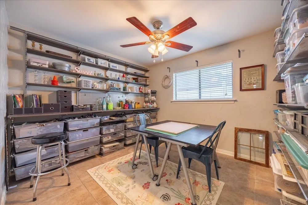 2223 Valley Mill Carrollton, TX 75006