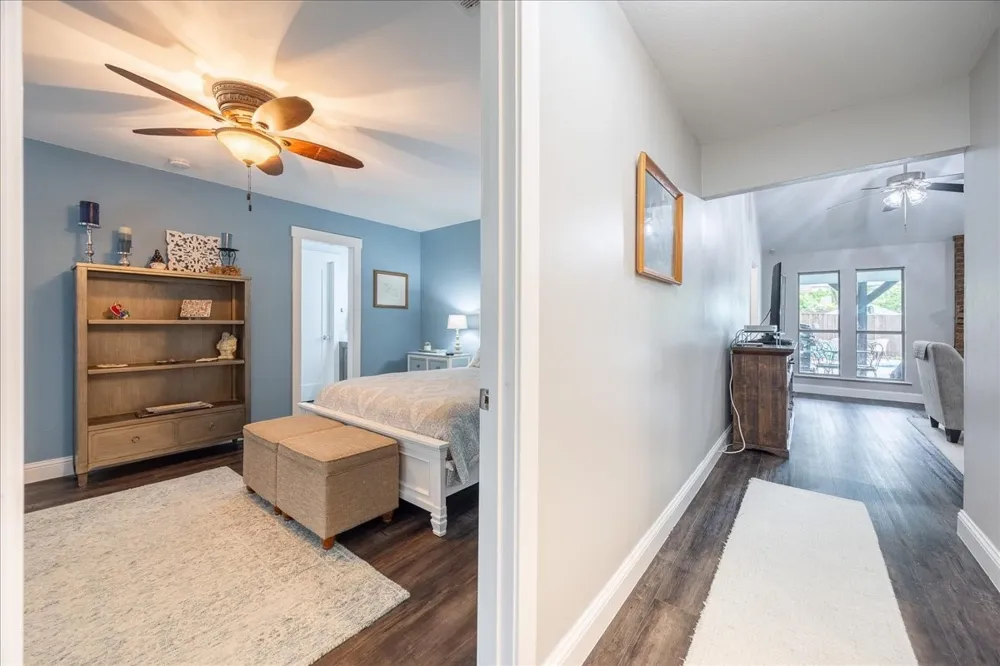 2223 Valley Mill Carrollton, TX 75006
