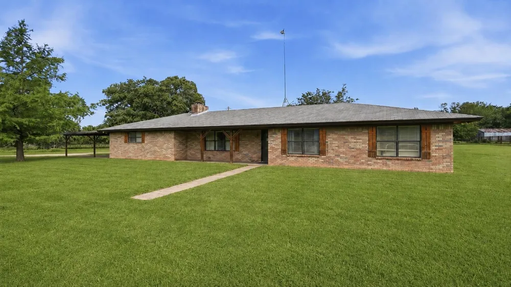 632 County Road 340a Milano, TX 76556