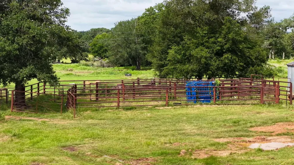 632 County Road 340a Milano, TX 76556
