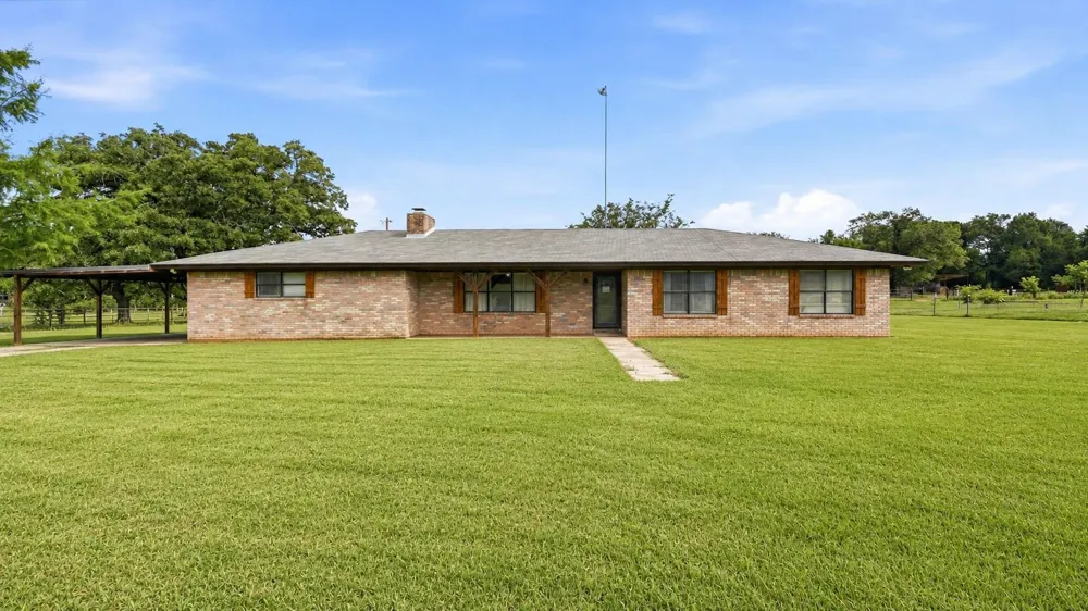 632 County Road 340a Milano, TX 76556
