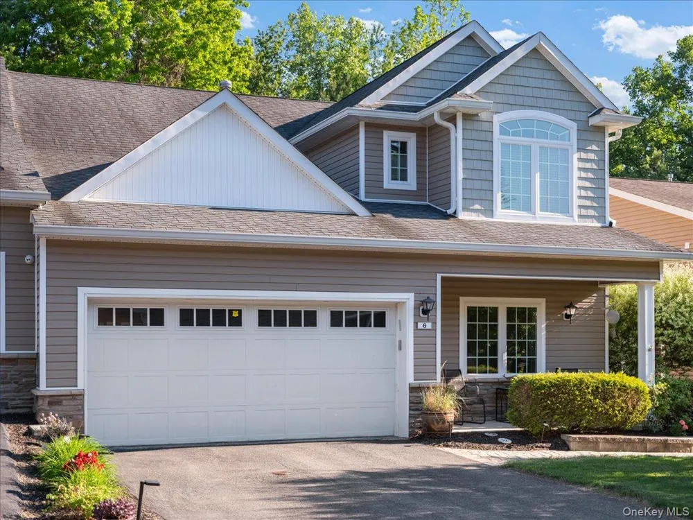 6 WESTMINSTER WAY Pomona, NY 10970