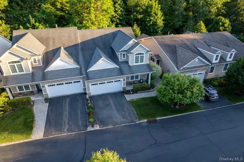 6 WESTMINSTER WAY Pomona, NY 10970