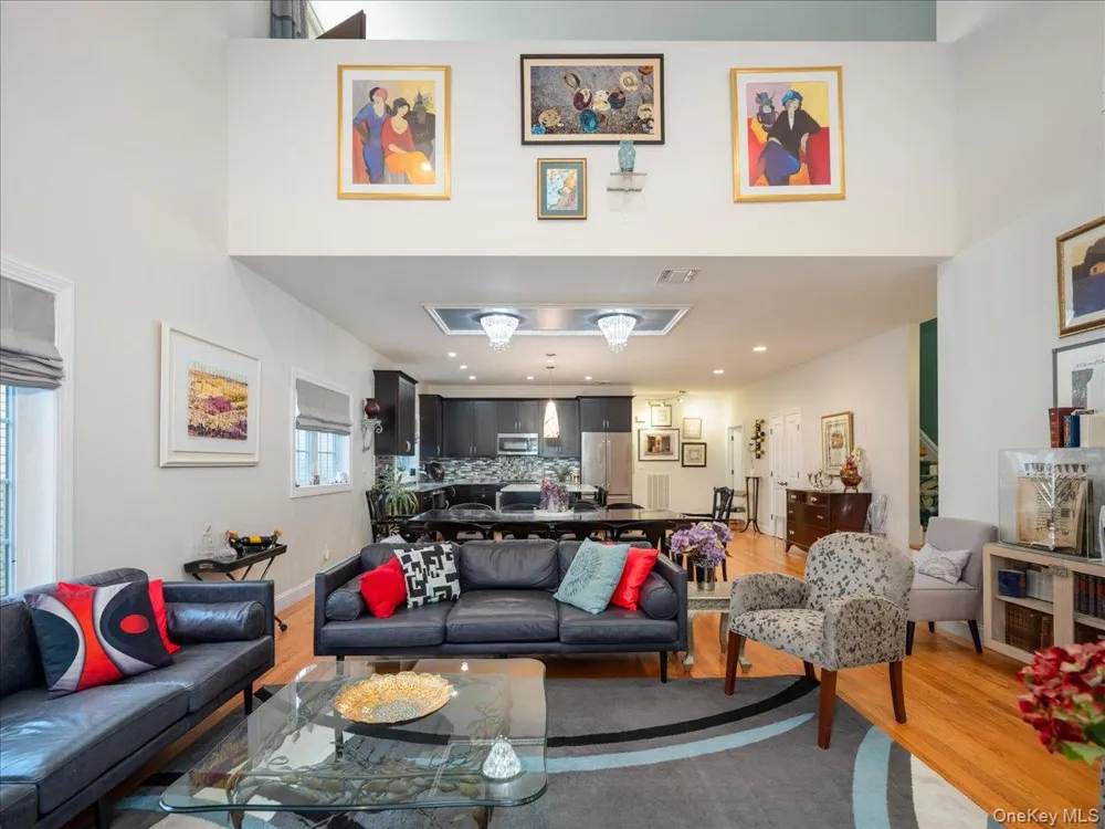 6 WESTMINSTER WAY Pomona, NY 10970