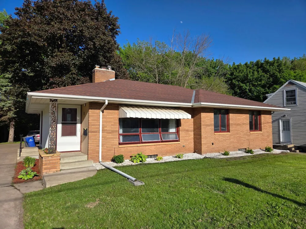 448 White Bear Avenue