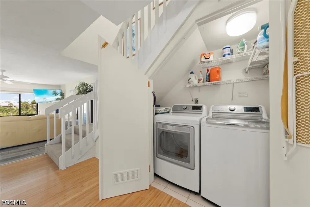 Middle Gulf Drive #C Sanibel, FL 33957