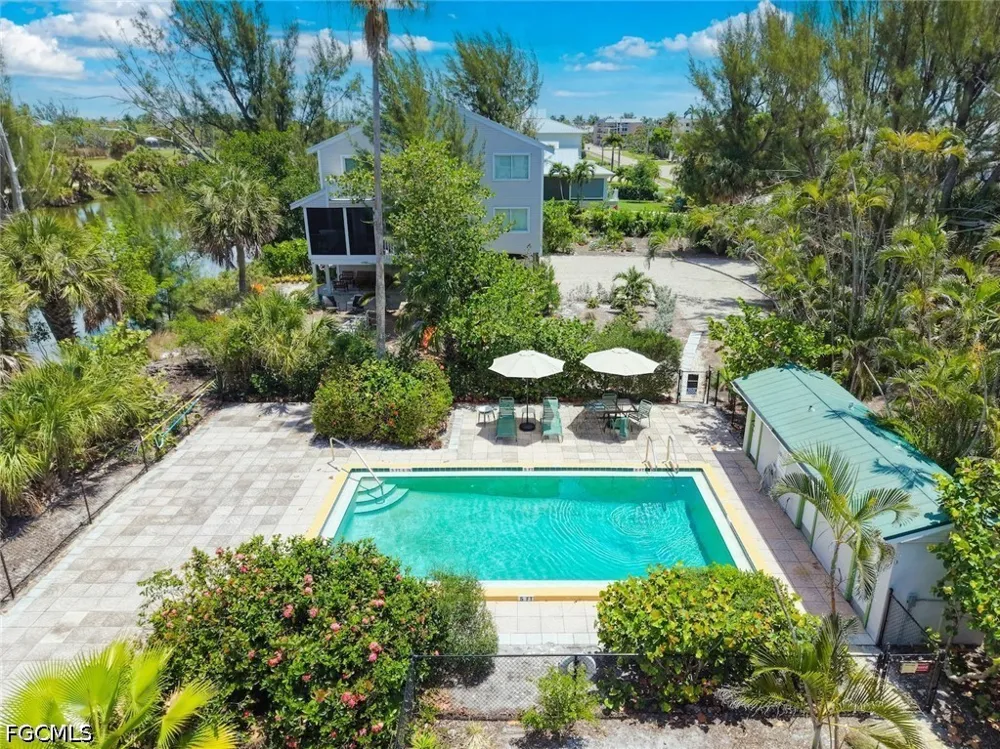 Middle Gulf Drive #C Sanibel, FL 33957