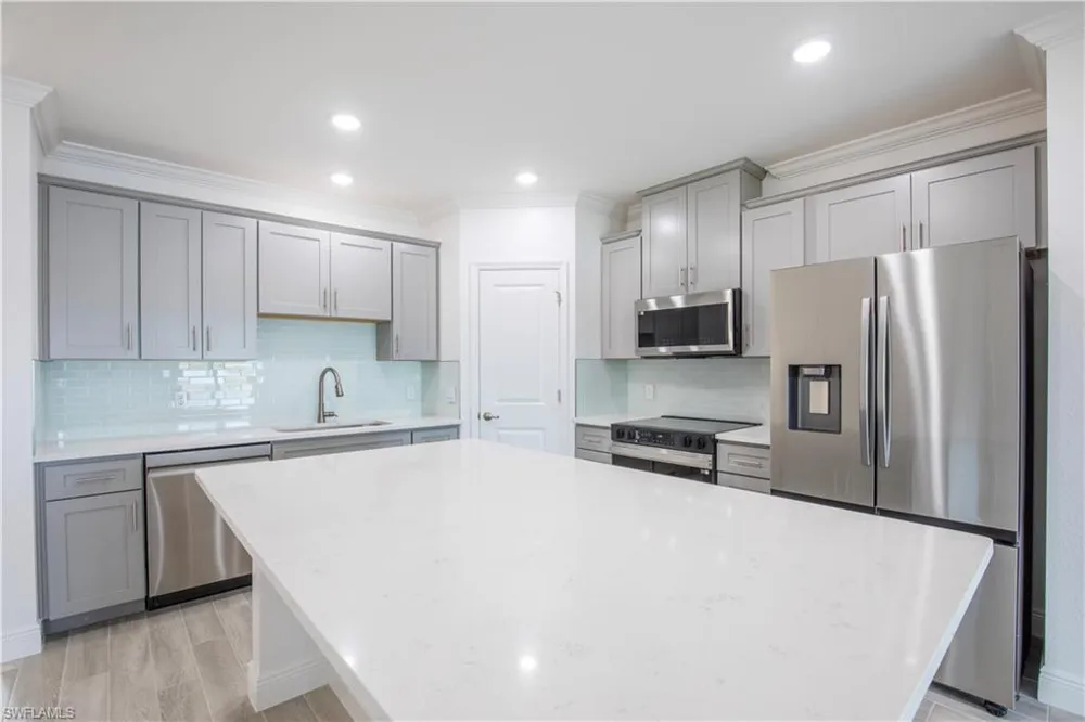 10534 Fountain Palm Circle Bokeelia, FL 33922