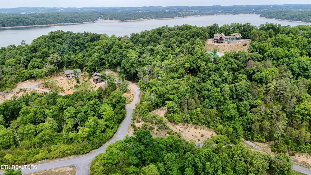 78 Stone Bridge Drive Dandridge, TN 37725