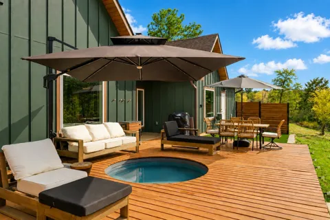 122 Mokolii Court