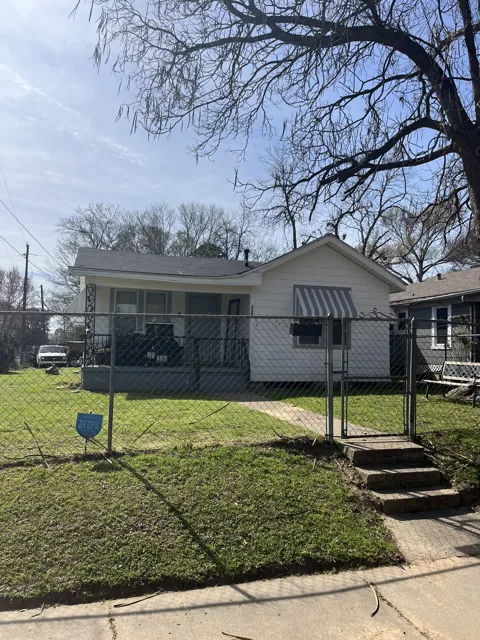 3201 Desoto Street