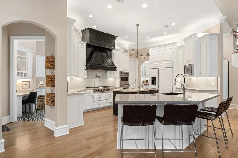 2101 Vail Road Southlake, TX 76092
