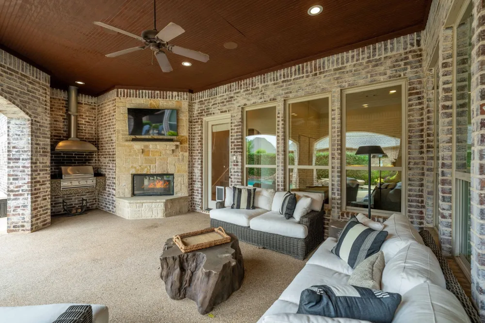 2101 Vail Road Southlake, TX 76092