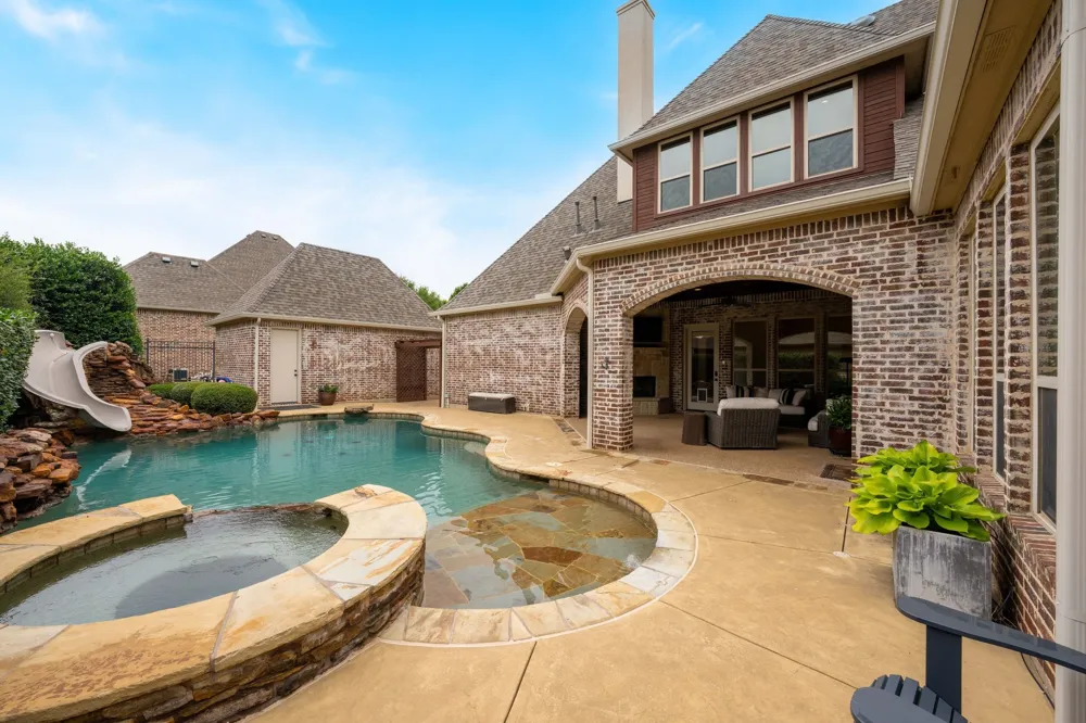 2101 Vail Road Southlake, TX 76092