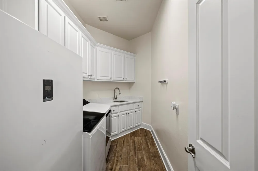 3038 S Island Drive Seabrook, TX 77586