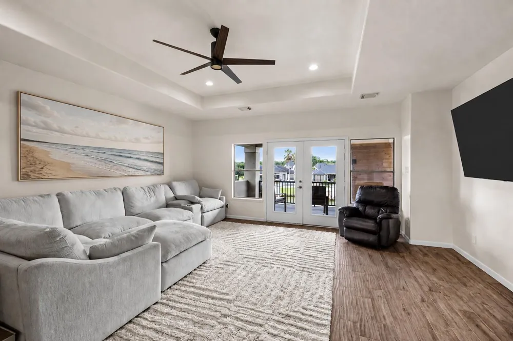 3038 S Island Drive Seabrook, TX 77586