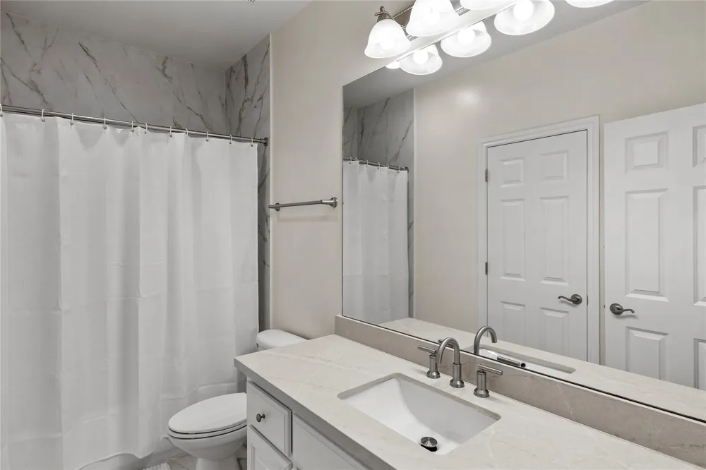3038 S Island Drive Seabrook, TX 77586