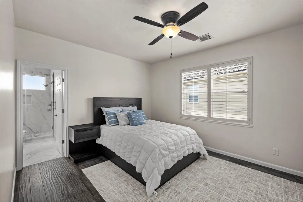 3038 S Island Drive Seabrook, TX 77586