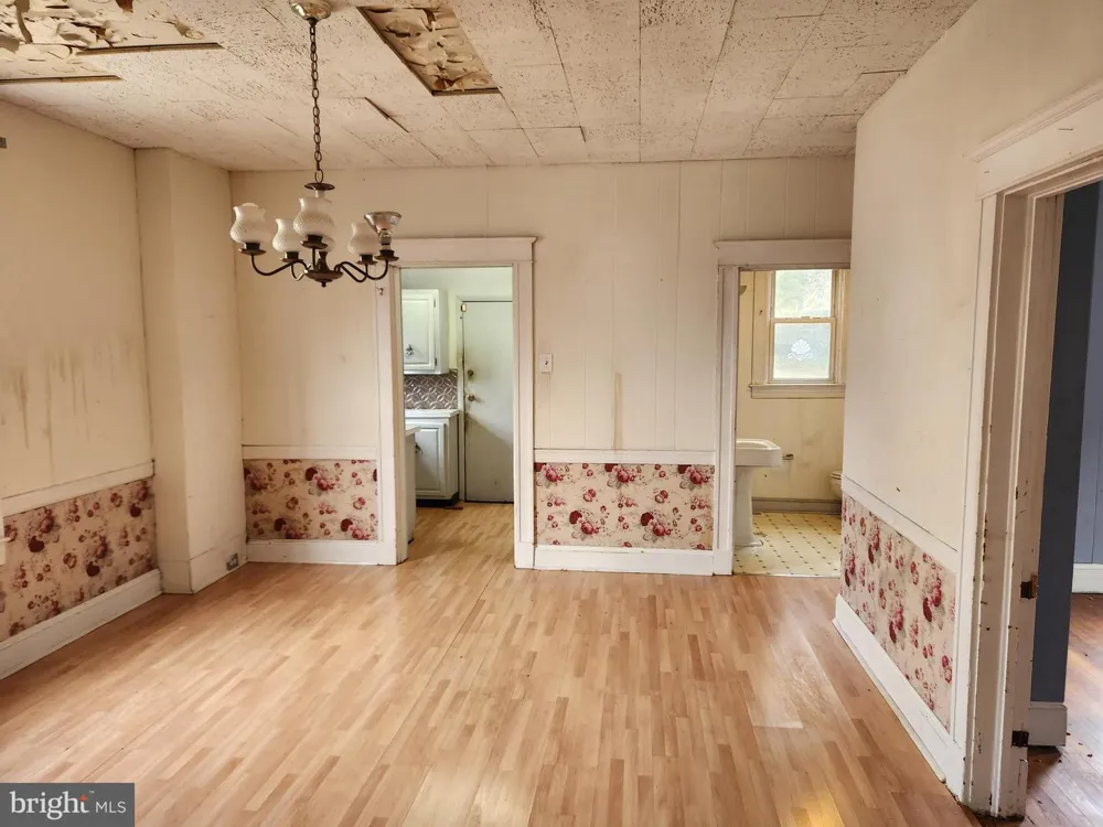 4400 WHITE AVENUE Baltimore, MD 21206