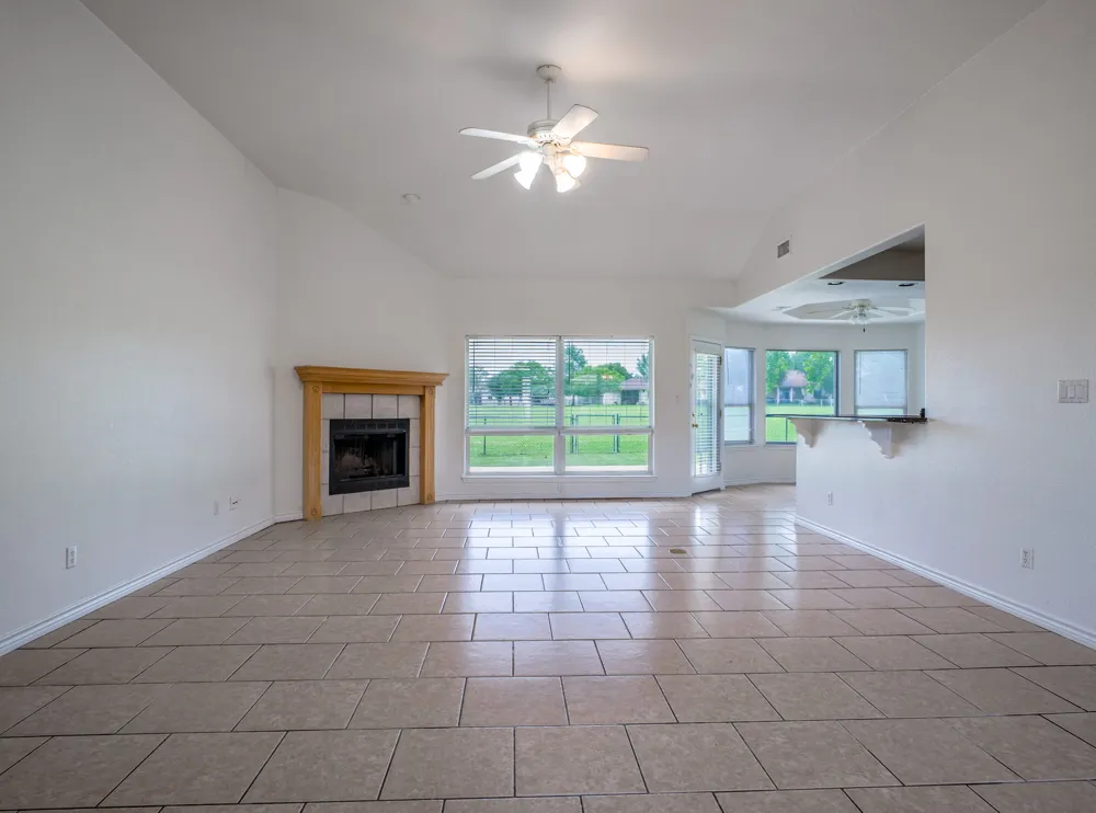 408 Spyglass Street Meadowlakes, TX 78654