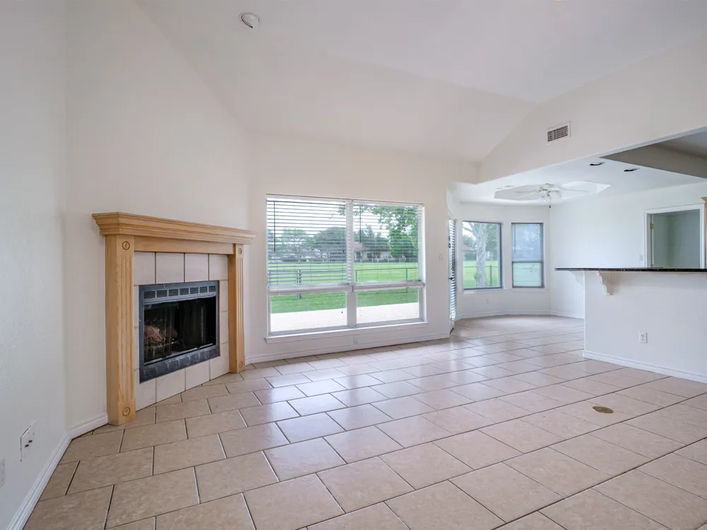 408 Spyglass Street Meadowlakes, TX 78654