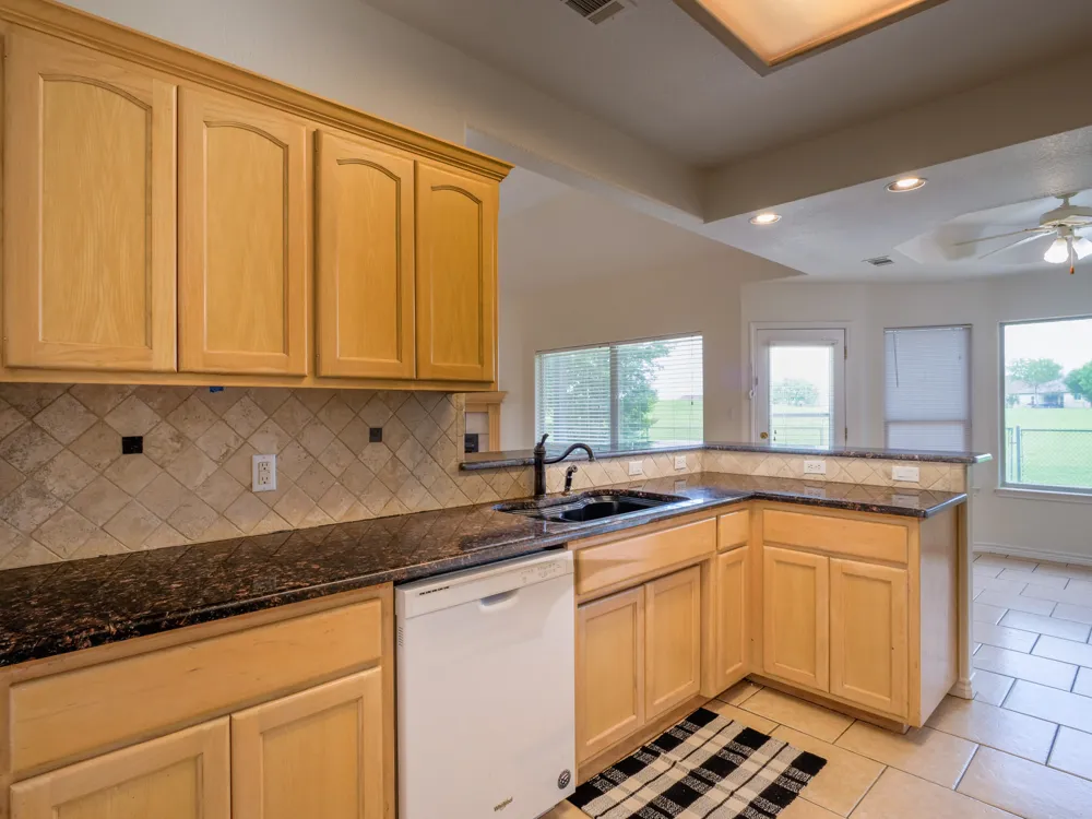 408 Spyglass Street Meadowlakes, TX 78654