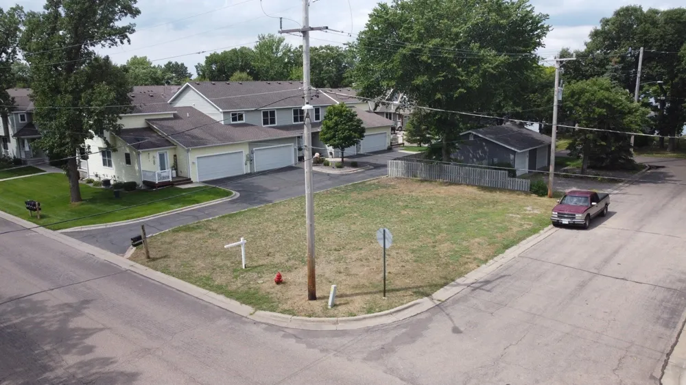 206 Montana Avenue Big Lake, MN 55309