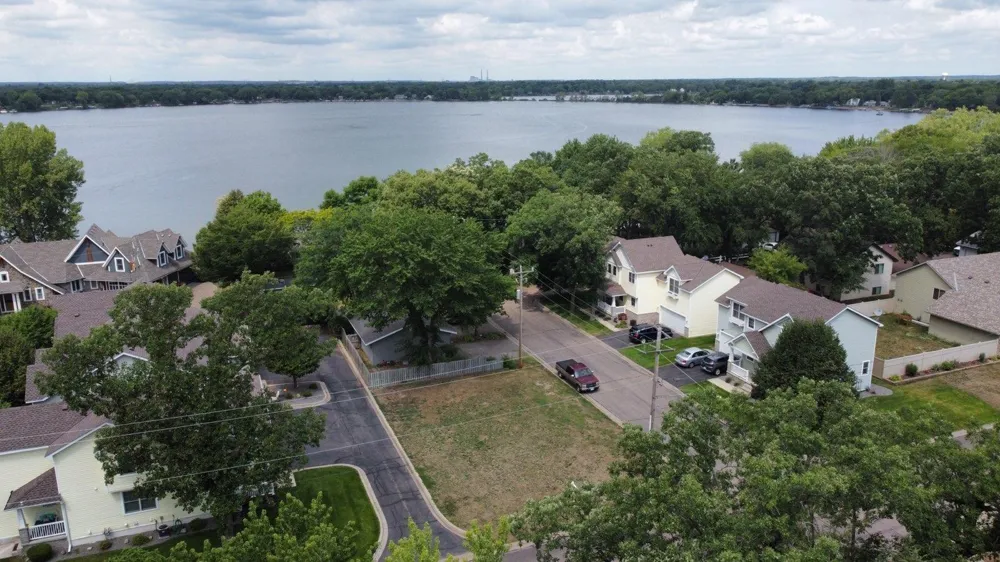 206 Montana Avenue Big Lake, MN 55309