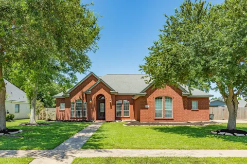 101 Mallard Dr