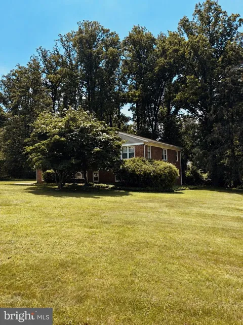 2 GREENLEA DRIVE