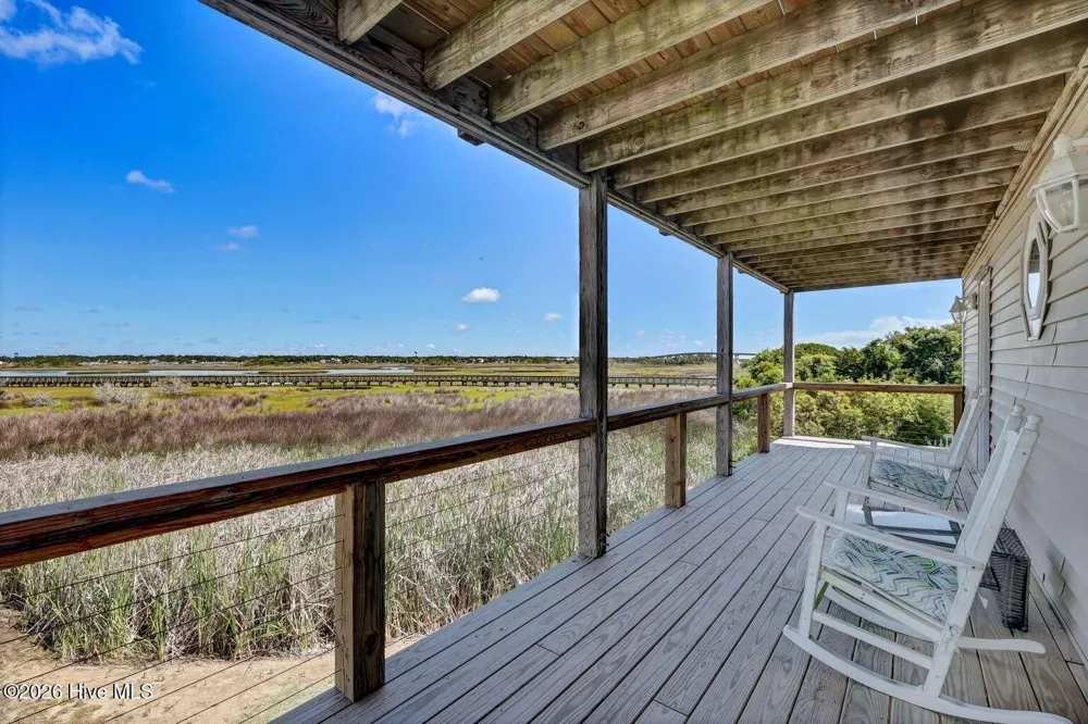 1001 S Topsail Drive Surf City, NC 28445