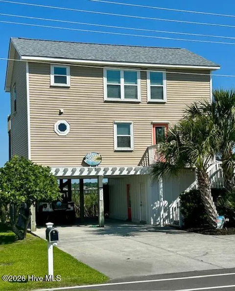 1001 S Topsail Drive