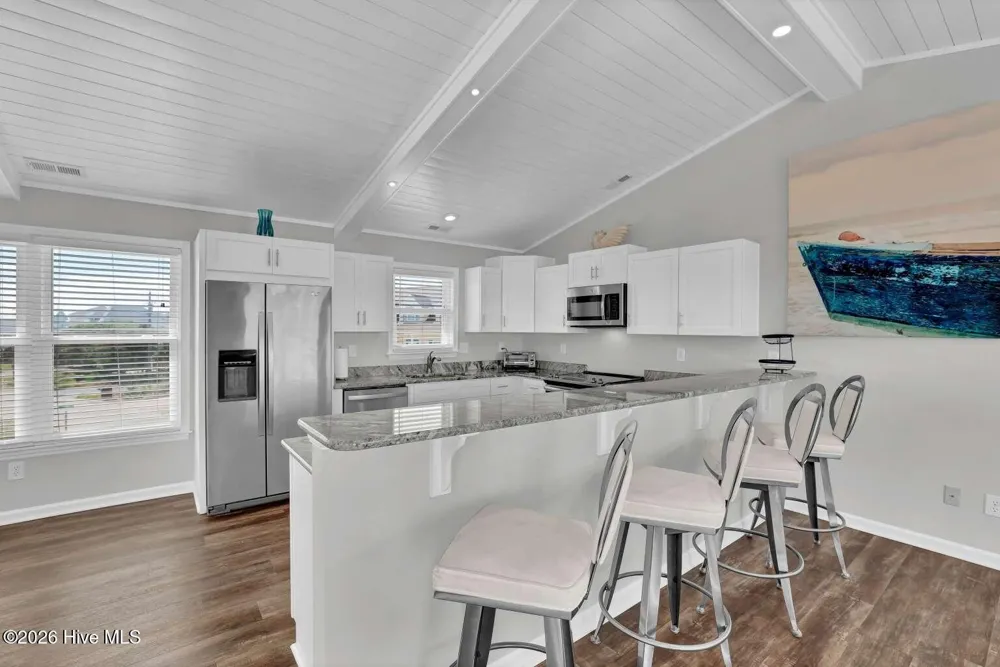 1001 S Topsail Drive Surf City, NC 28445