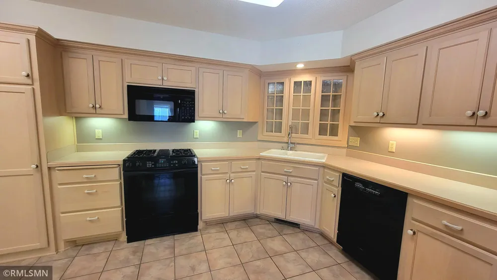 1374 Field Creek Circle Victoria, MN 55386