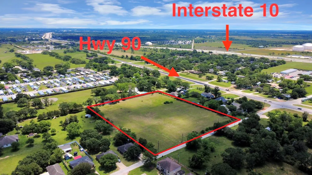1108 Silliman Street Sealy, TX 77474